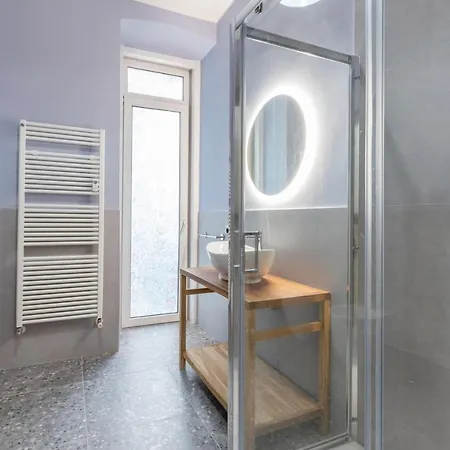 Joivy Trendy Units In The City Centre Apartment